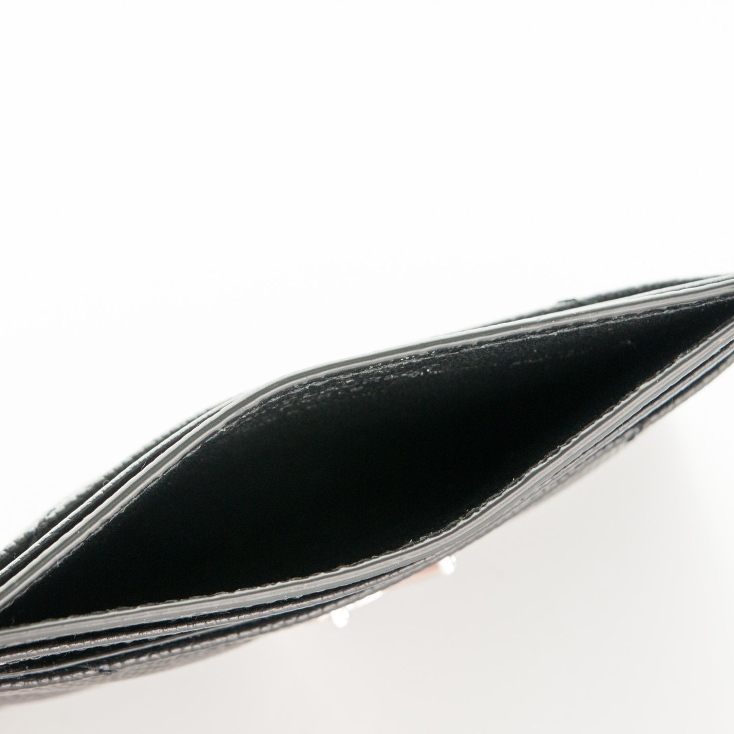 Grain De Poudre Matelasse Chevron Monogram Credit Card Case Black