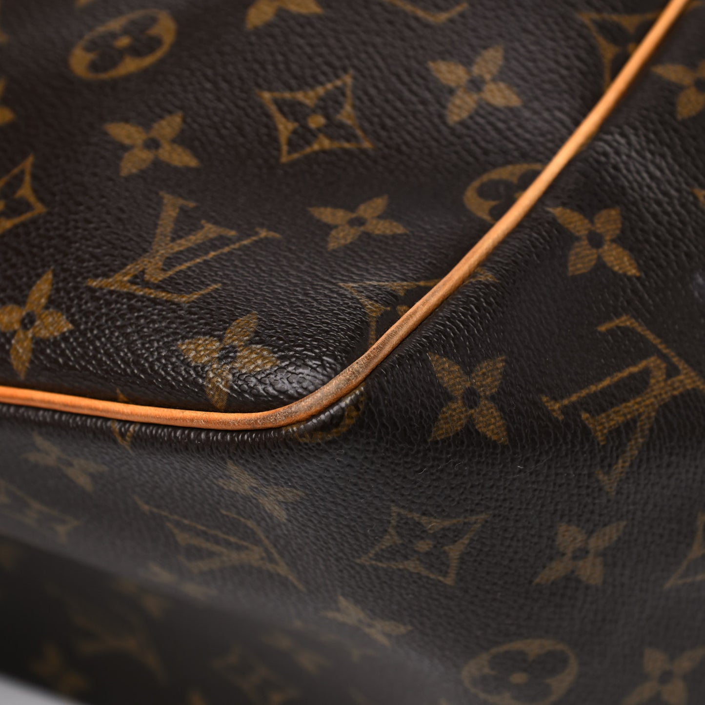 Monogram Batignolles