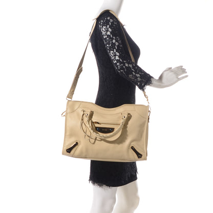 Balenciaga Veau Amp Plate Gold Hardware City Beige Argile 2 of 7
