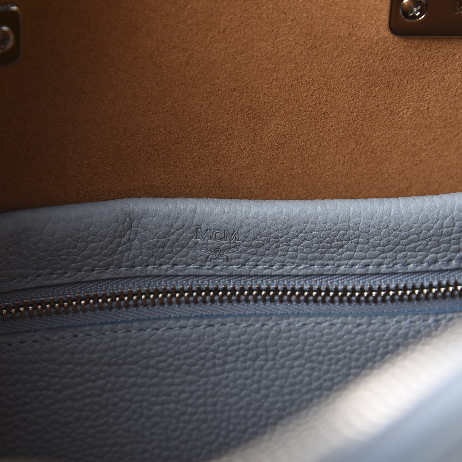 MCM Grained Calfskin Medium Ella Boston Sky Blue 8 of 10