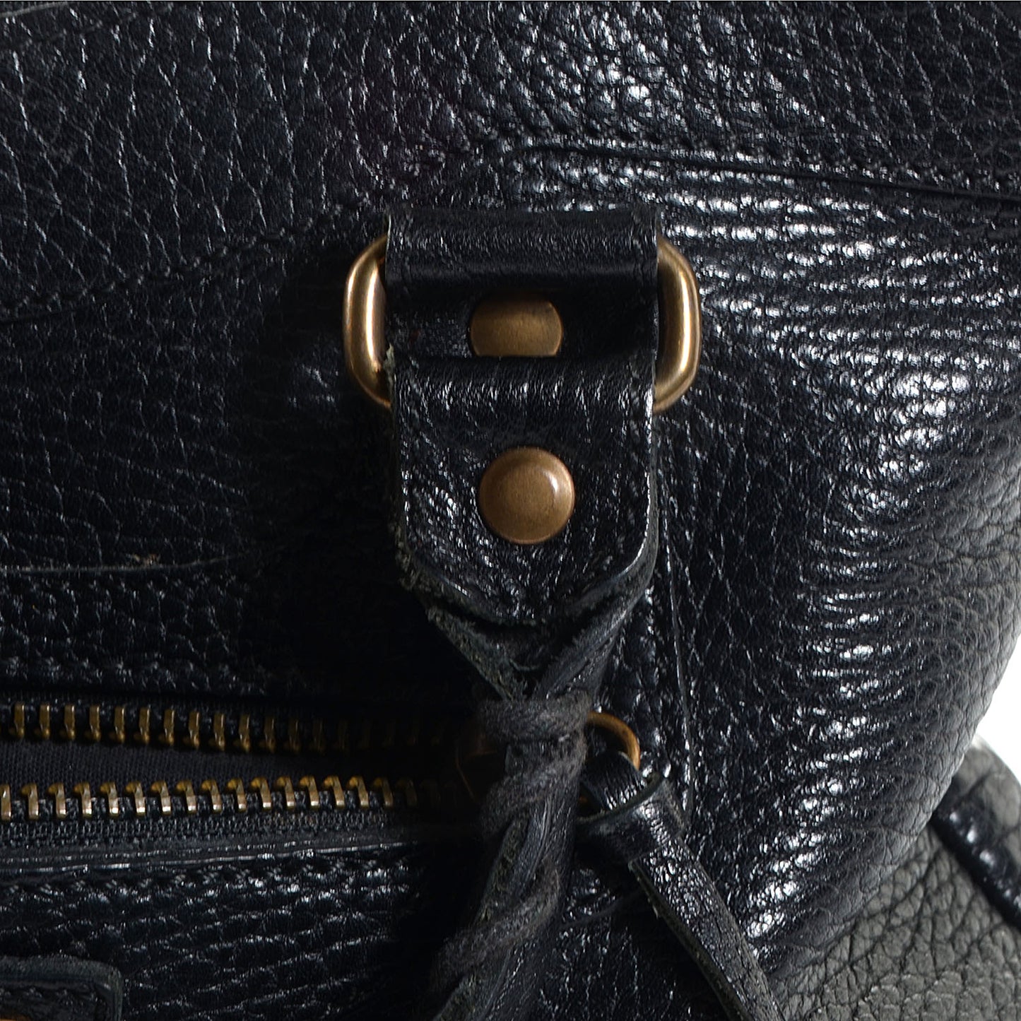 Pebbled Caribou Classic Hardware First Black