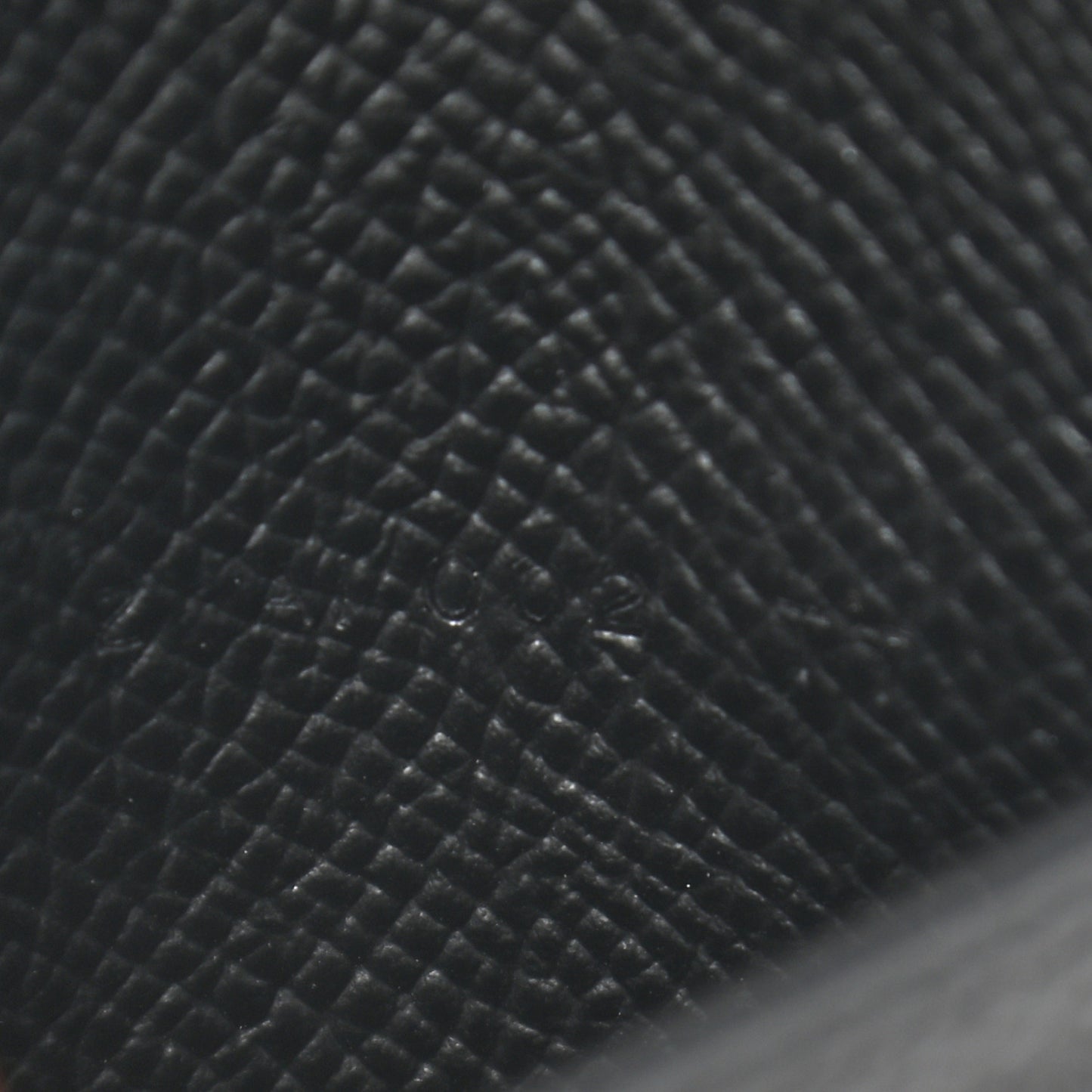Epsom Bearn Compact Wallet Black