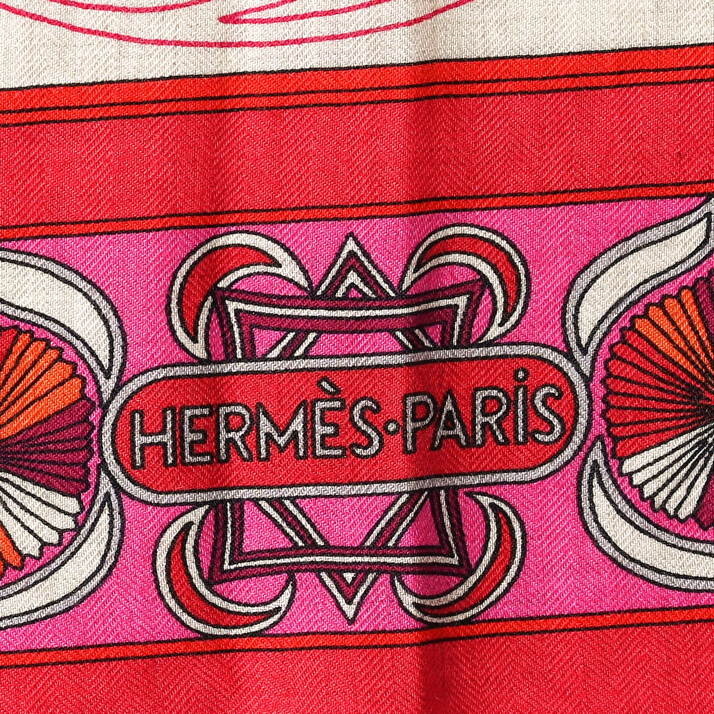 Cashmere Silk Folklore d'Henri d'Origny Giant Pointe Triangle Shawl Naturel Fuchsia Rose Poudre