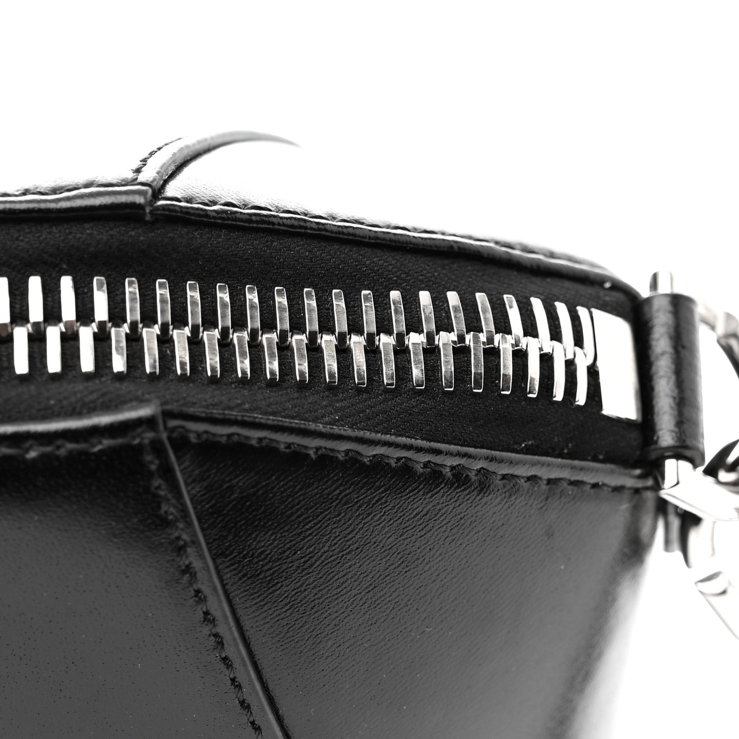 Shiny Lord Calfskin Small Antigona Black