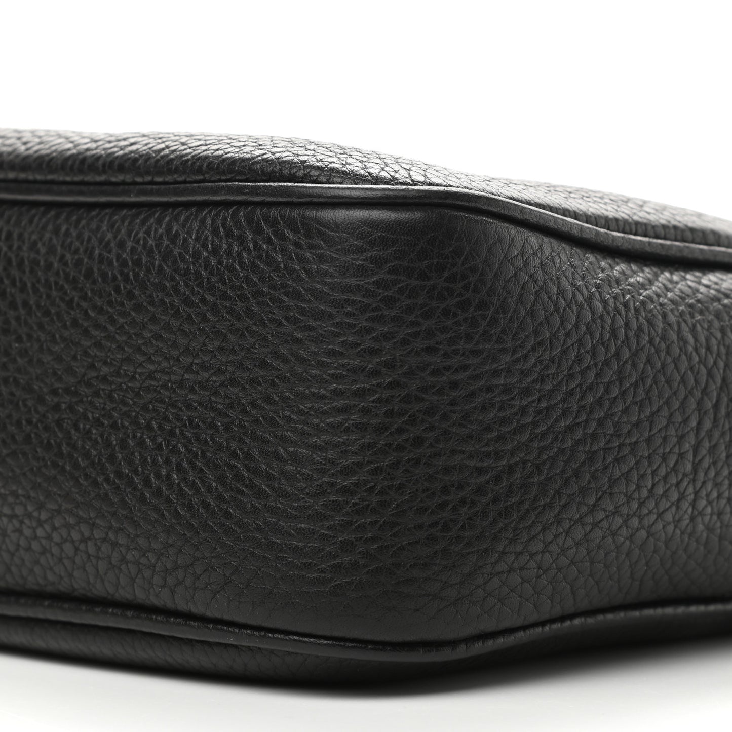 Pebbled Calfskin Small Soho Disco Bag Black