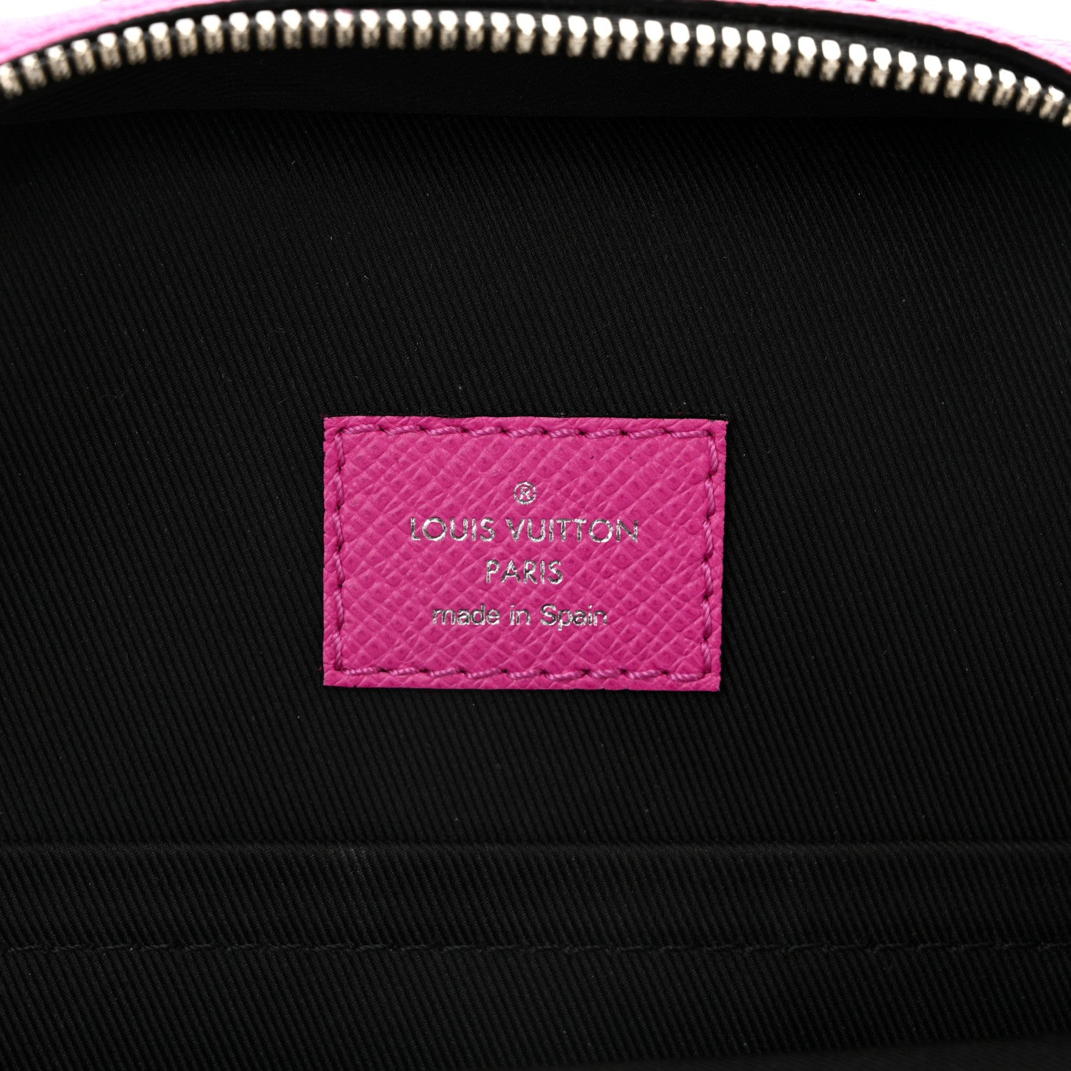 Louis Vuitton Taigarama Outdoor Slingbag Fuchsia 5 of 9