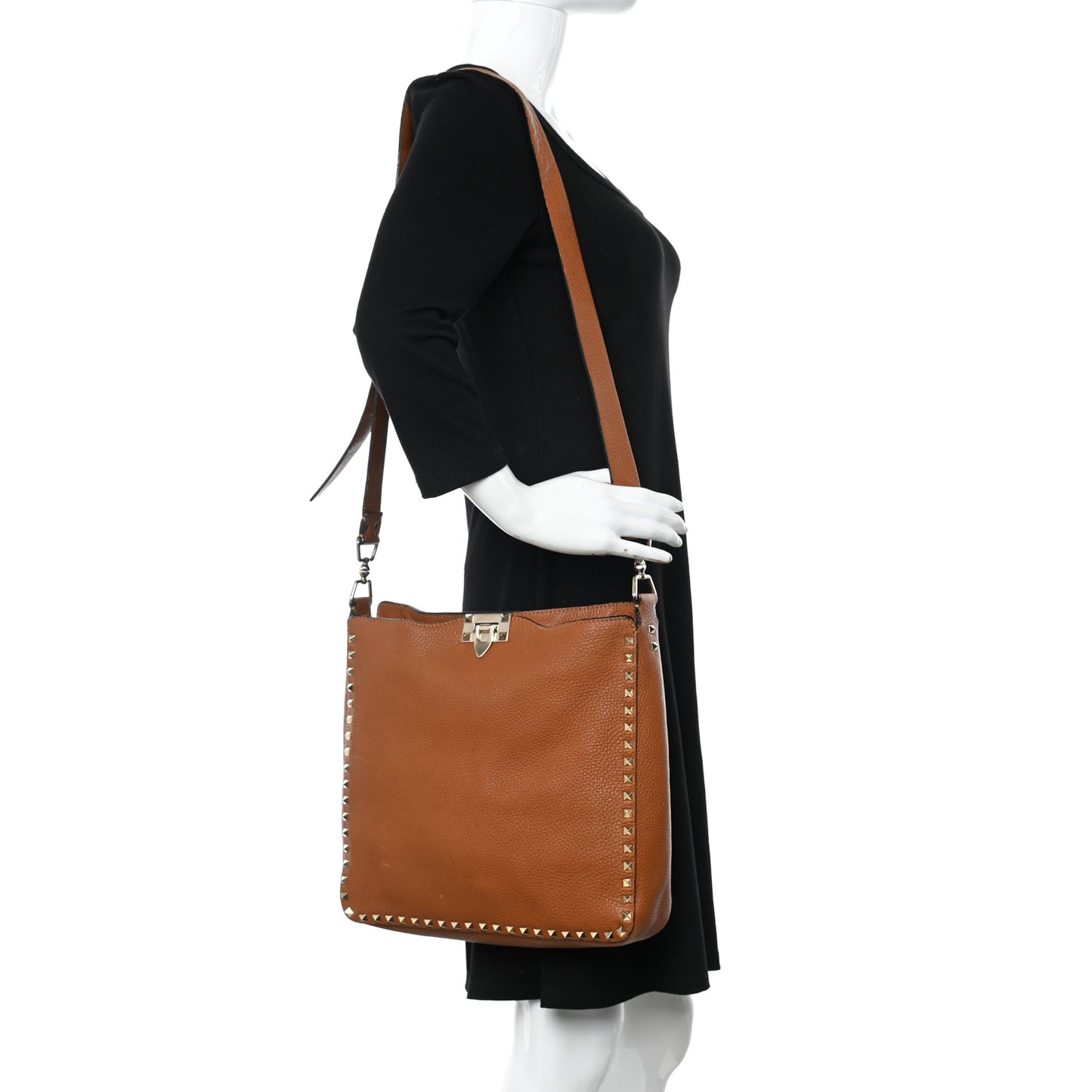 Pebbled Calfskin Large Rockstud Flip-Lock Messenger Bag Light Cuir