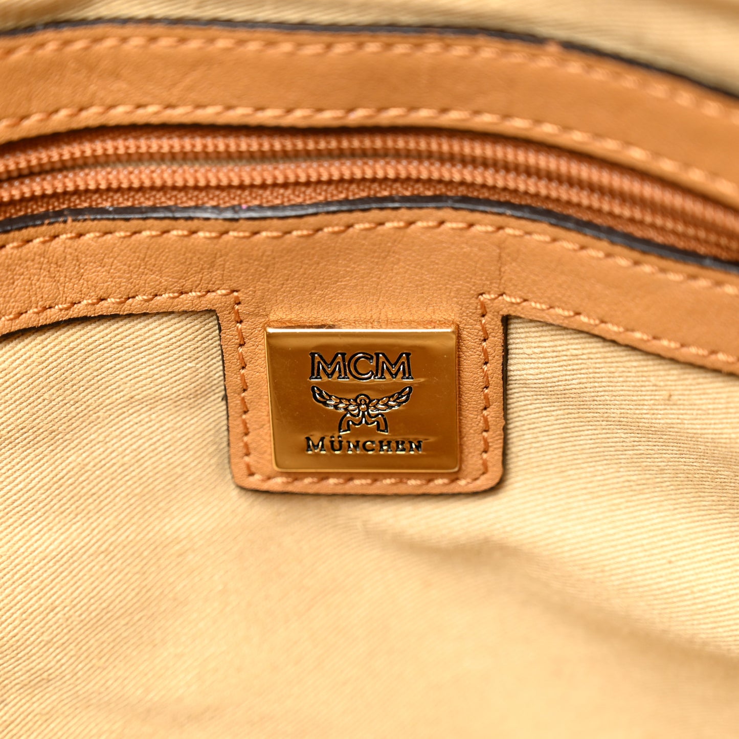 Visetos Medium Essentials Shopper Tote Cognac