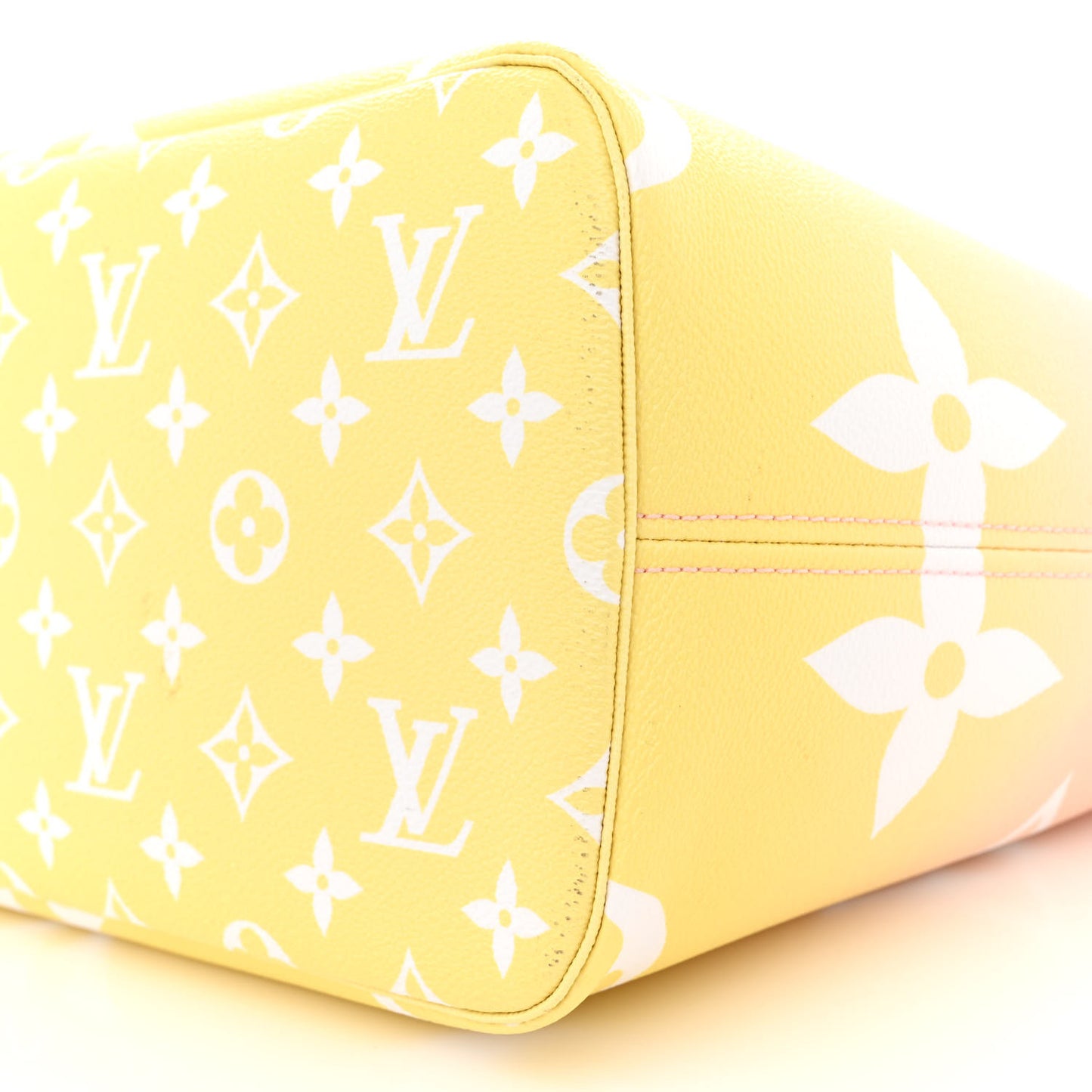Monogram Giant By The Pool Neverfull MM Light Pink