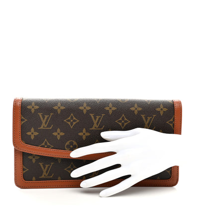 Louis Vuitton Monogram Pochette Dame 26 2 of 11