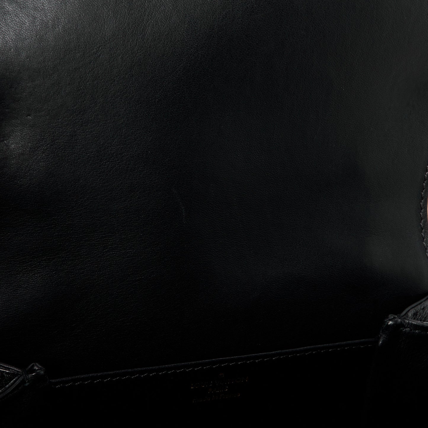 Grained Calfskin Vivienne NM Black