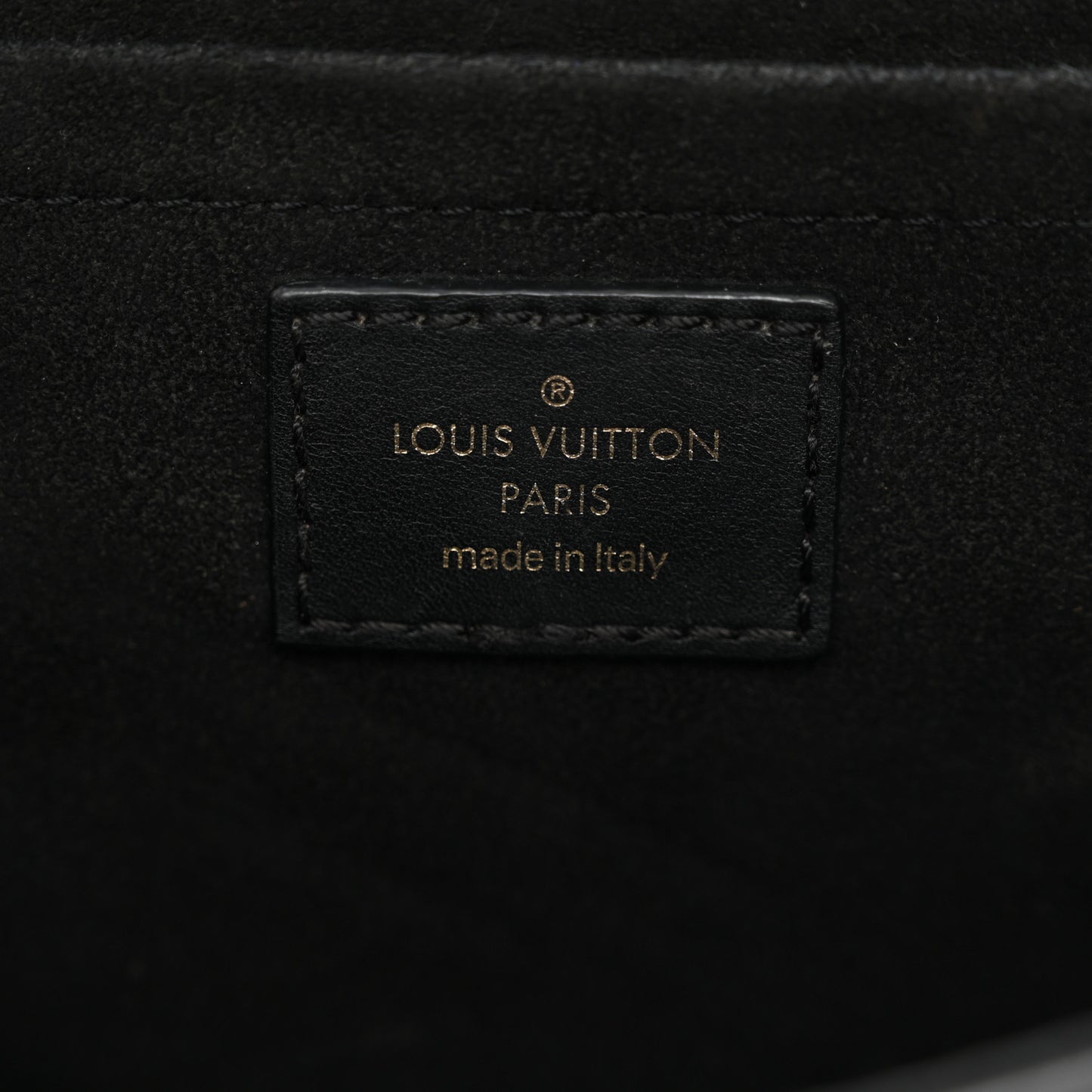 Calfskin New Wave Chain MM Black