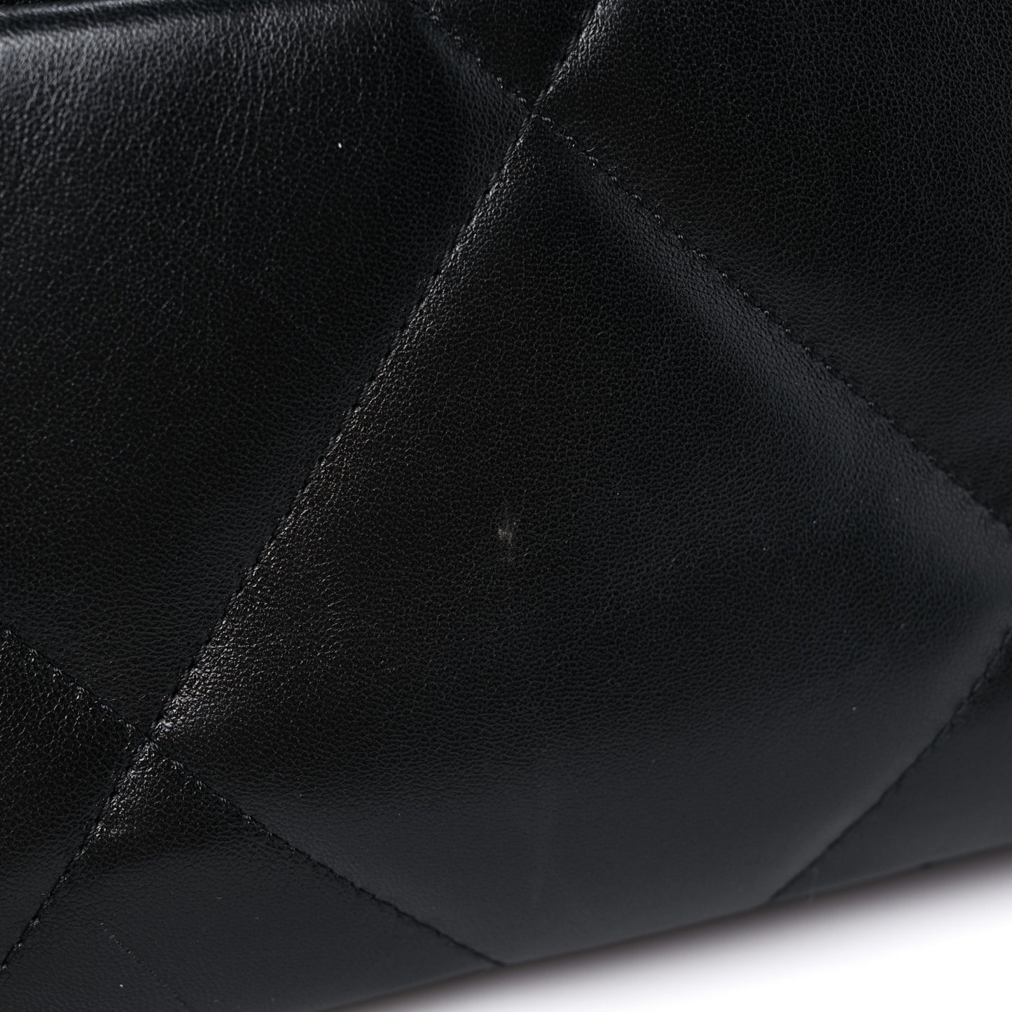 Lambskin Quilted Medium Chanel 19 Flap Black