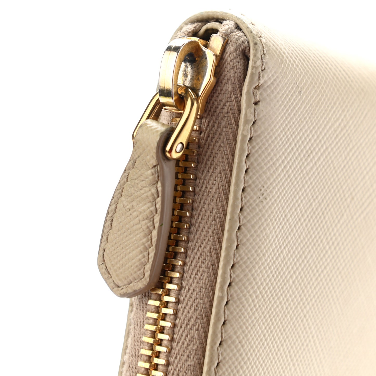 Saffiano Metal Zip Around Wallet Cammeo