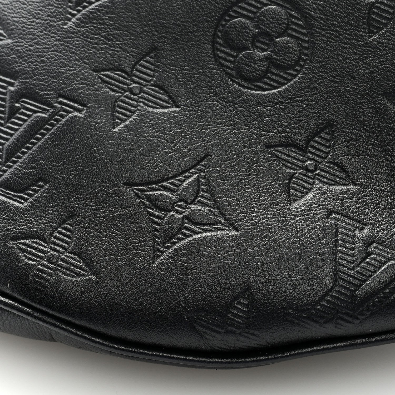 Louis Vuitton Calfskin Monogram Shadow Discovery Bumbag Black 8 of 8