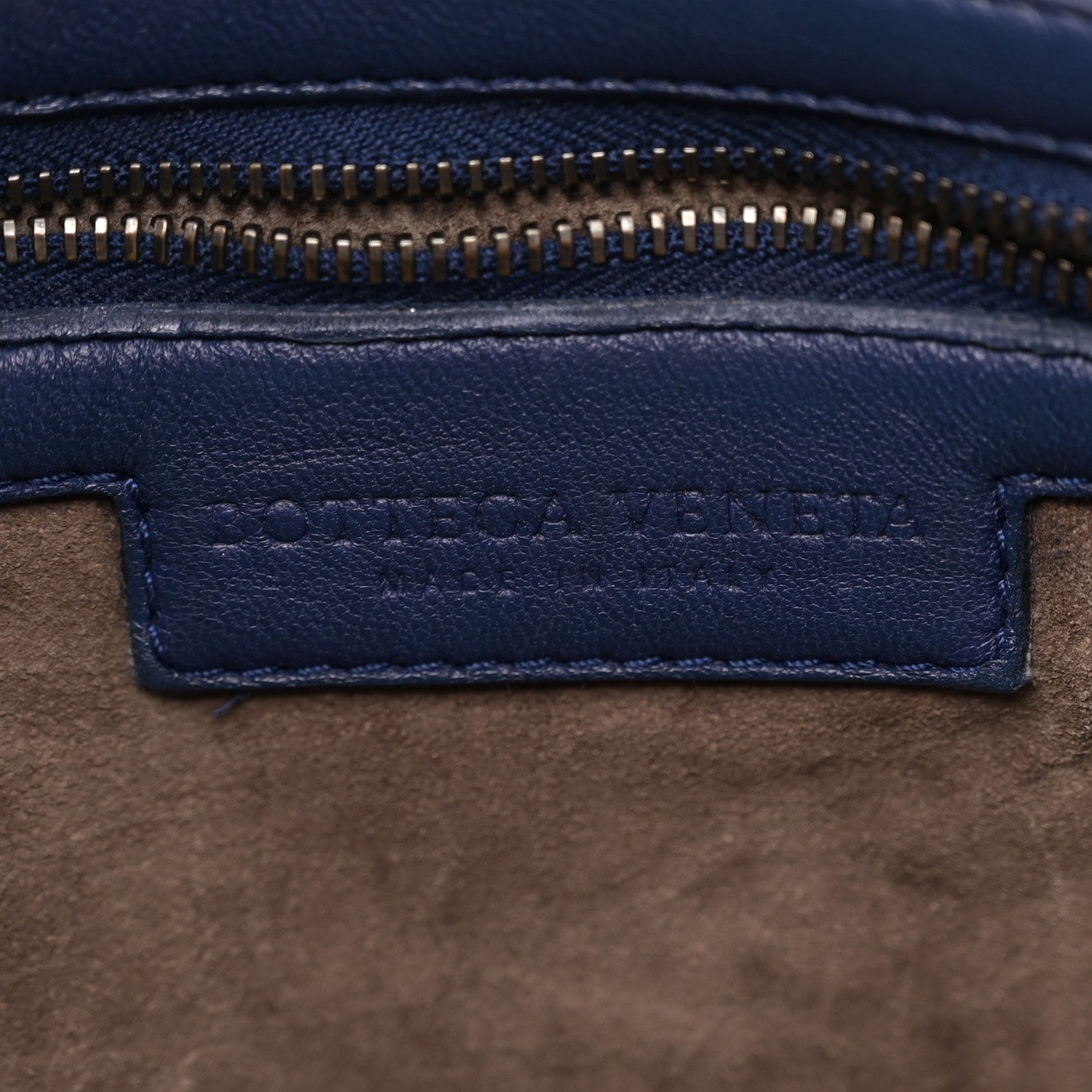 Bottega Veneta Nappa Intrecciato Fuzzy Medium Veneta Hobo Sapphire 6 of 11