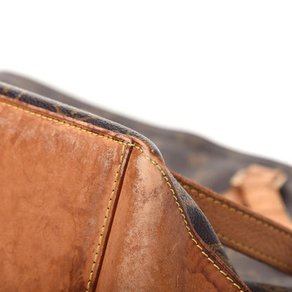 Louis Vuitton Monogram Cabas Mezzo 16 of 25