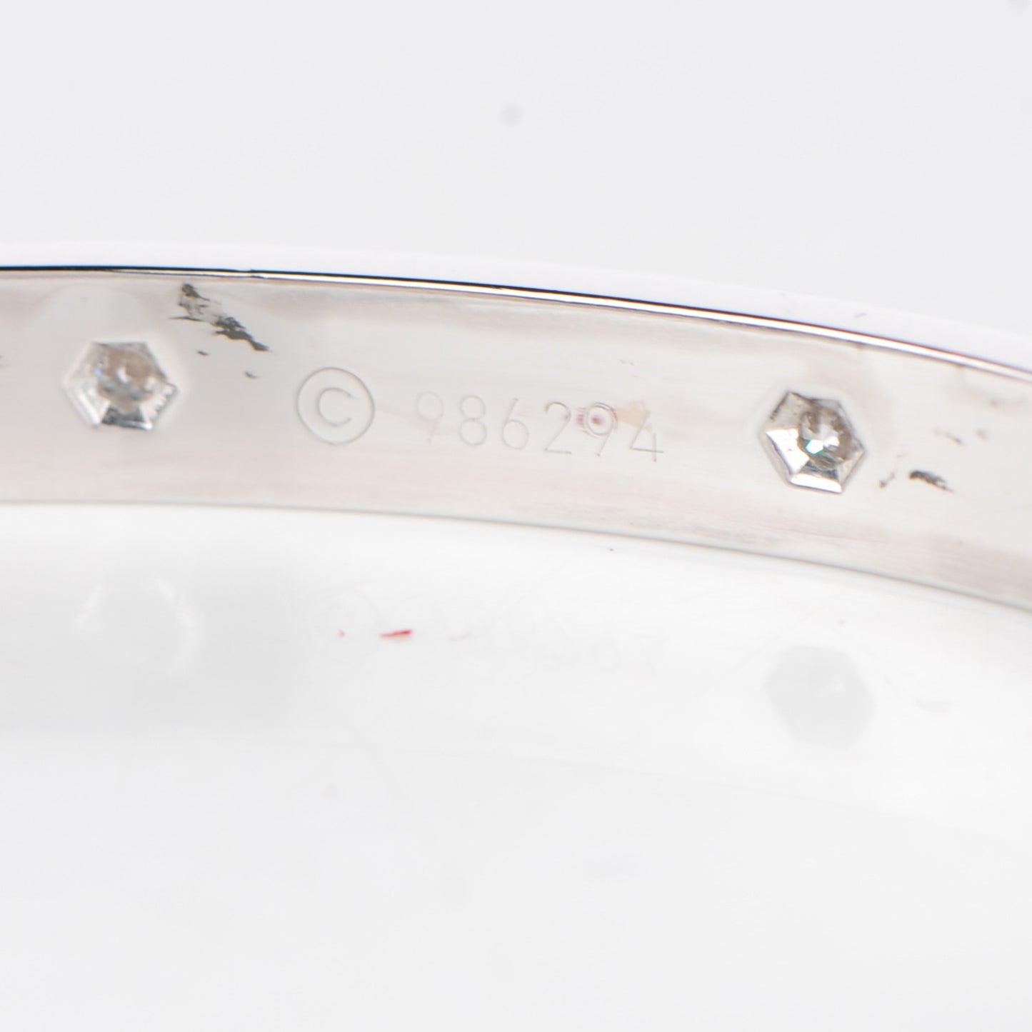 18K White Gold 10 Diamond LOVE Bracelet 21