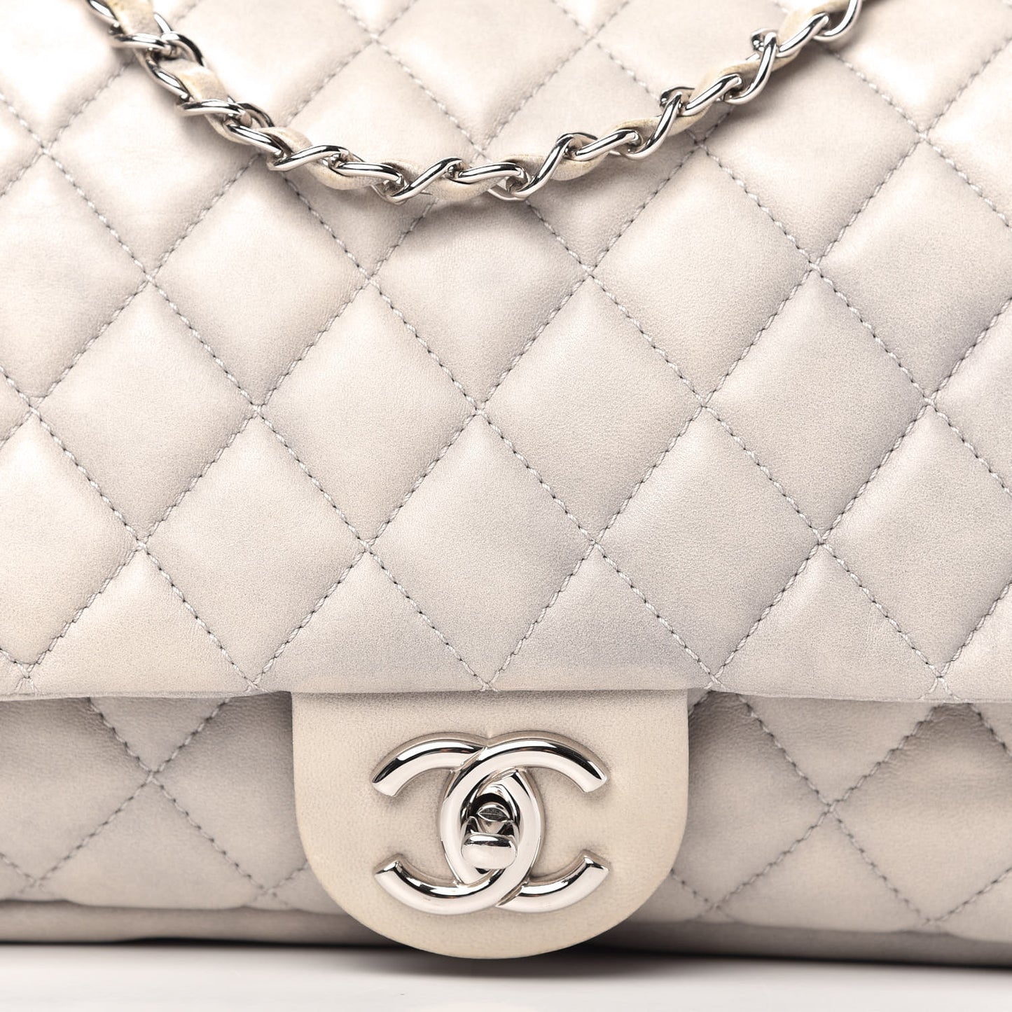 Lambskin Quilted Jumbo Coco Rain Flap Grey
