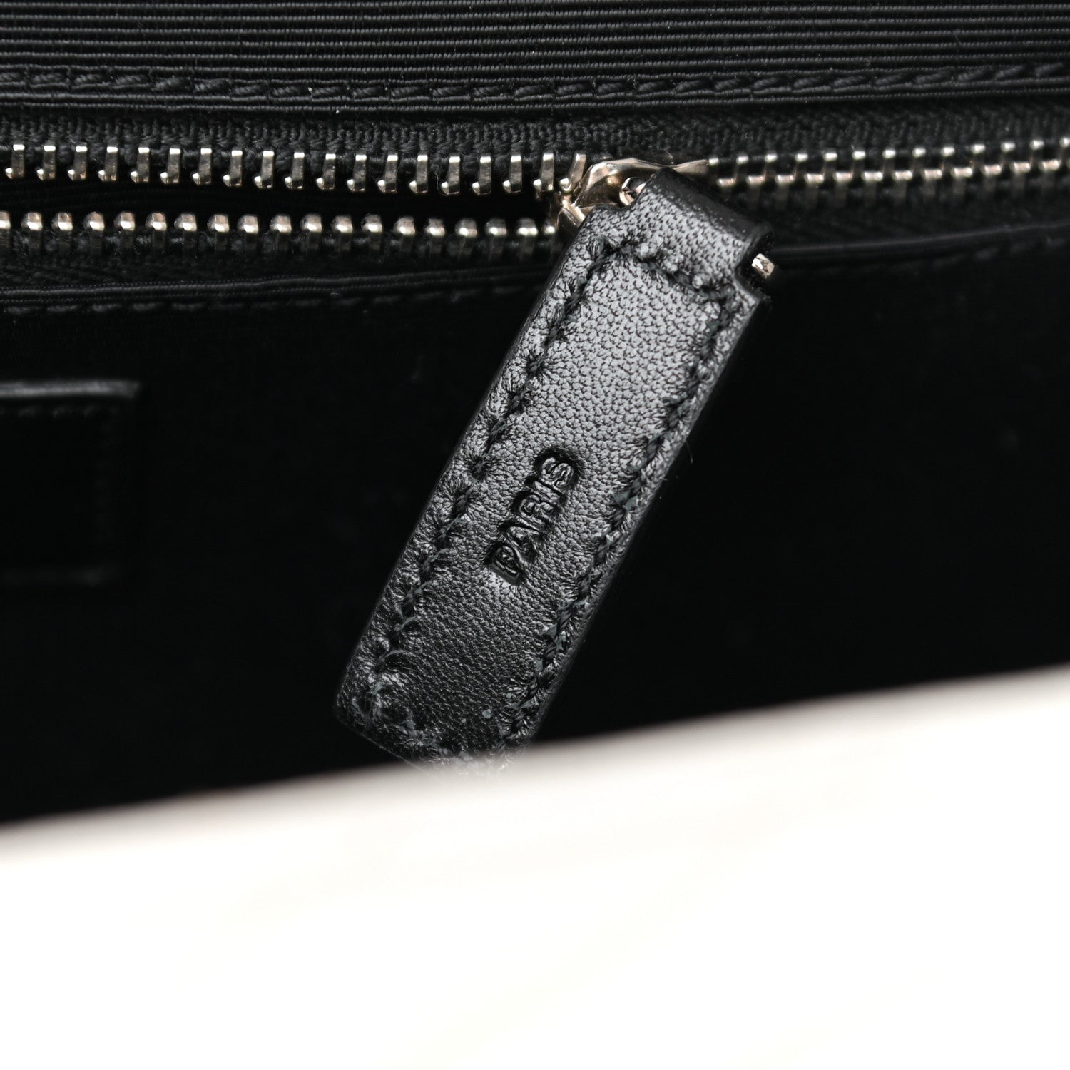 Saint Laurent Grain De Poudre Matelasse Chevron Large Monogram Satchel Light Grey 6 of 9