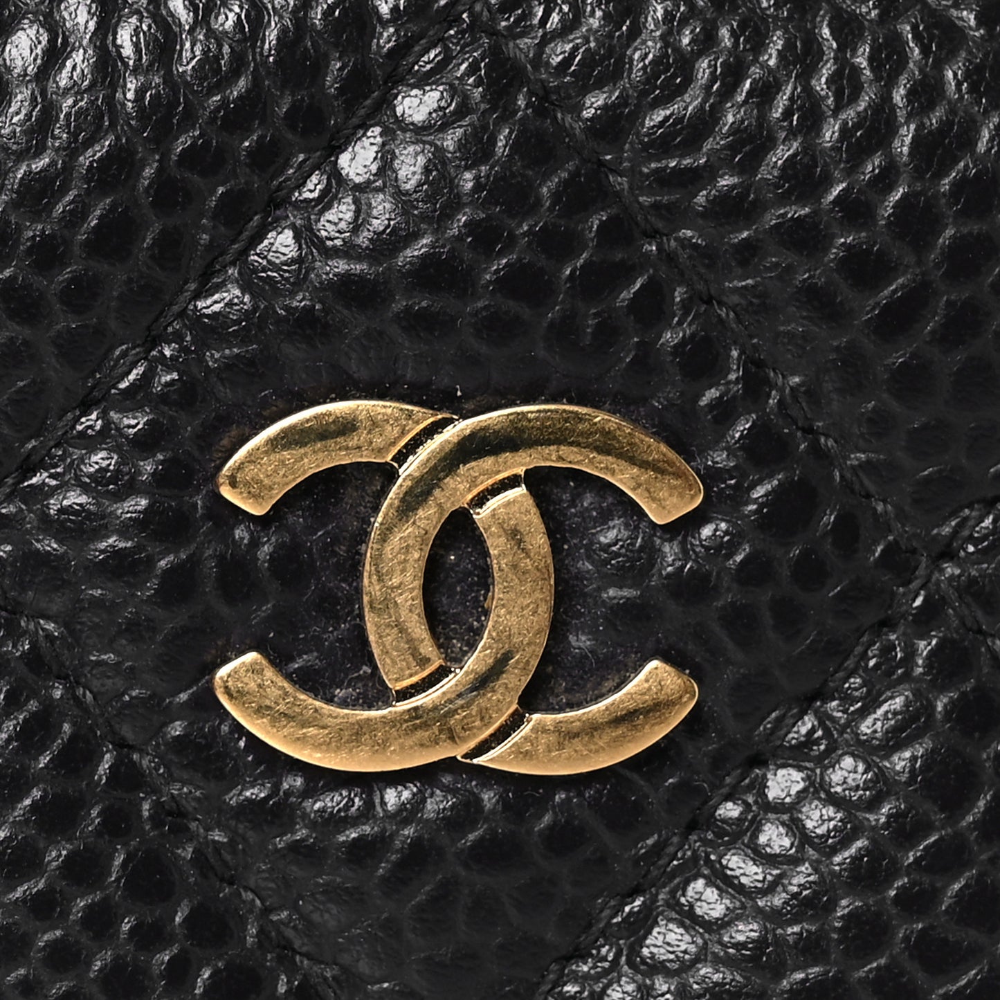 Caviar Quilted Card Holder Navy