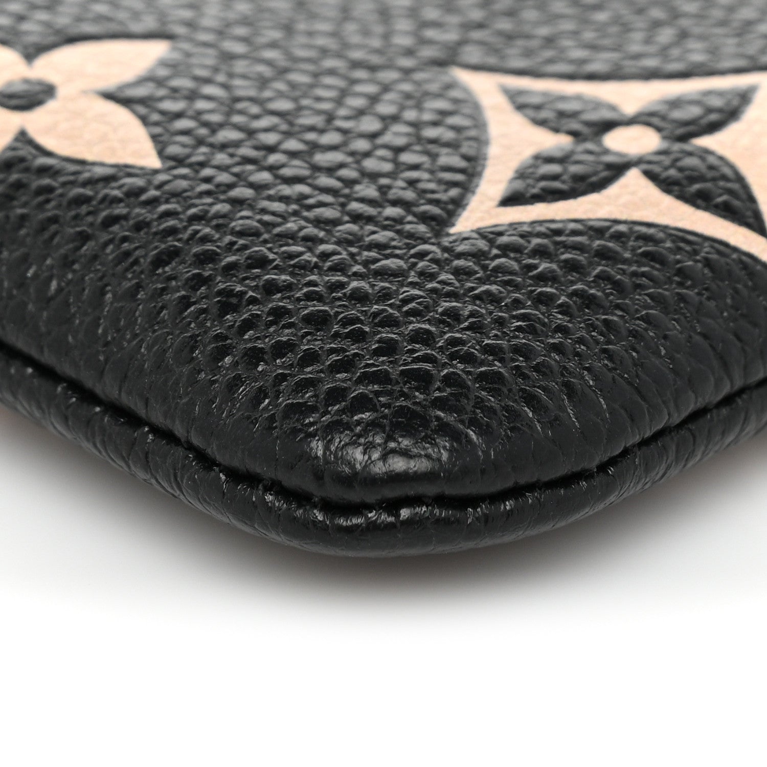 Louis Vuitton Empreinte Monogram Giant Key Pouch Black Beige 7 of 7