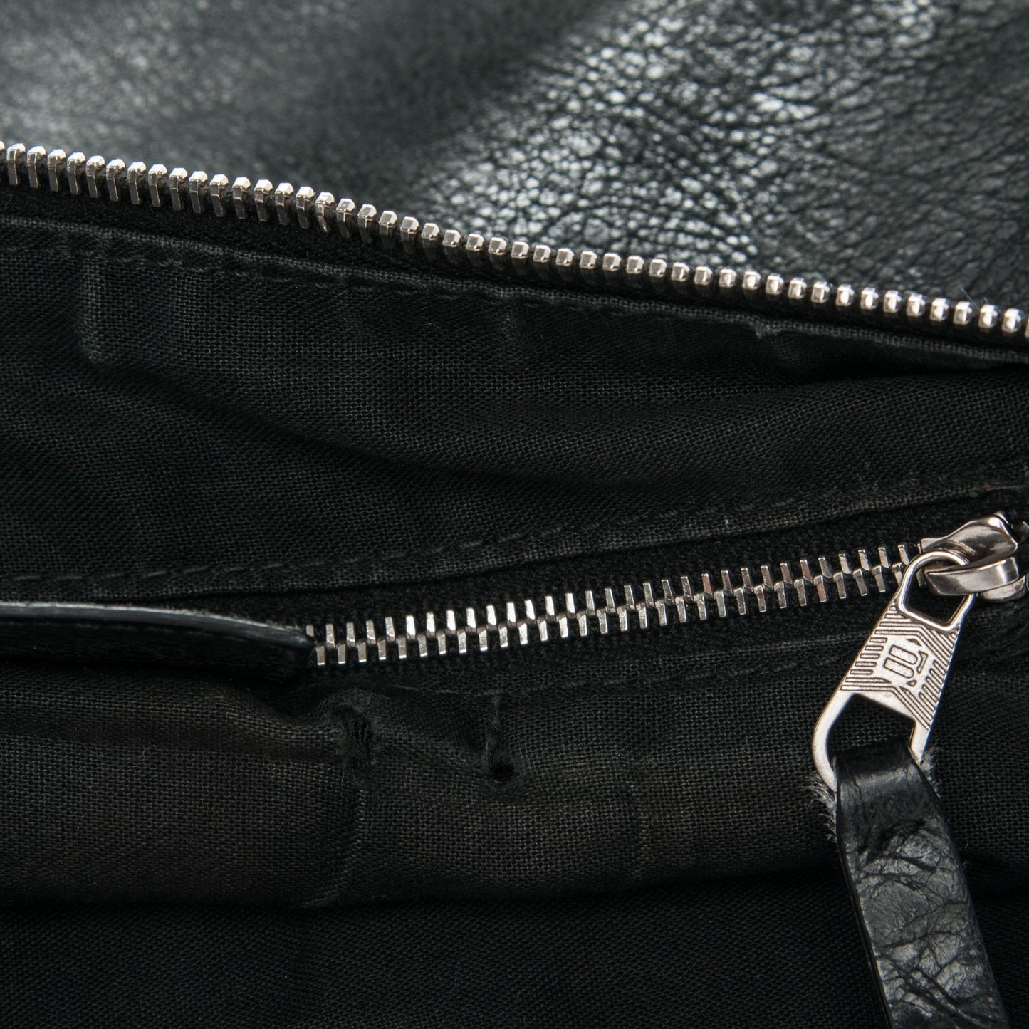 Agneau Day Messenger Black