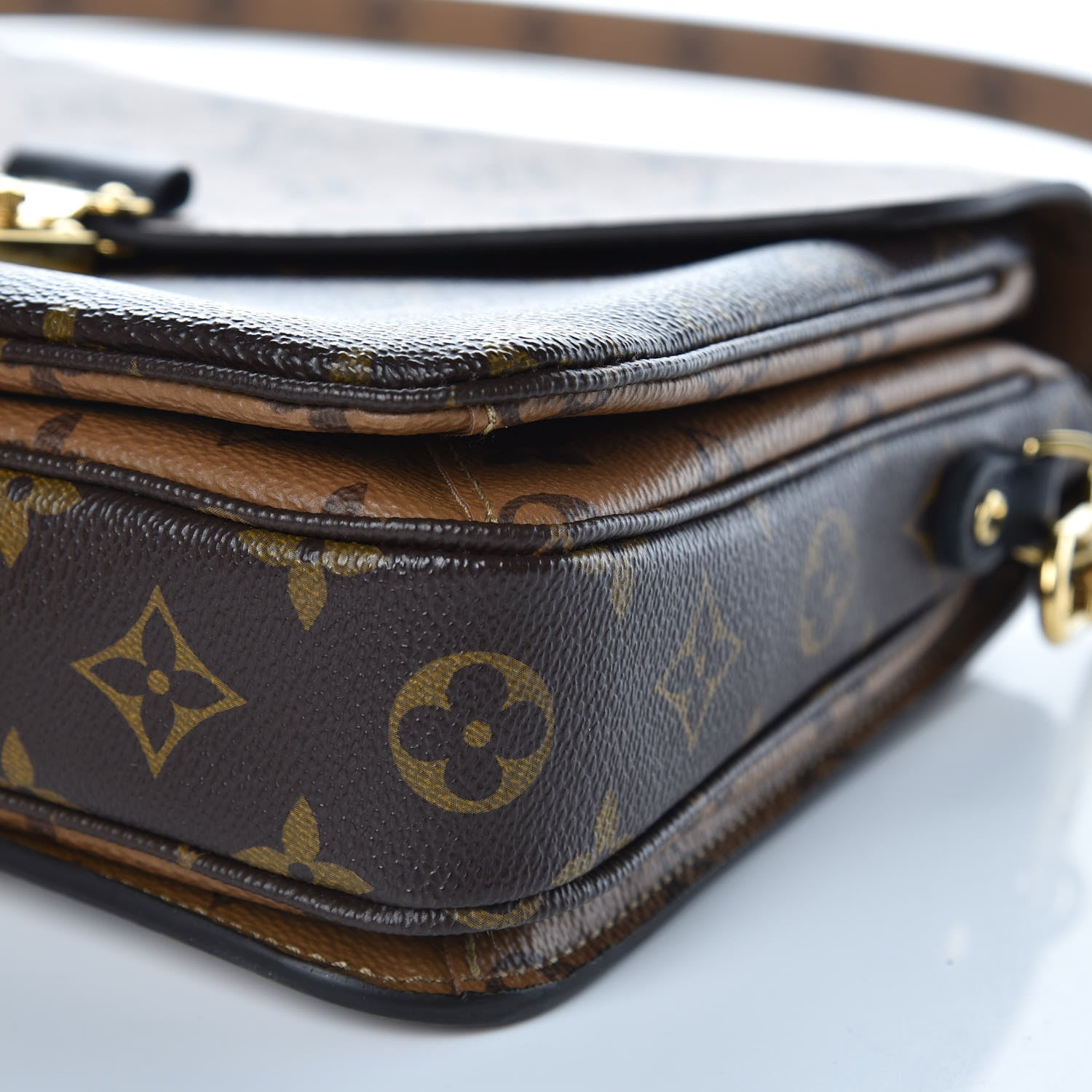 Louis Vuitton Reverse Monogram Pochette Metis 9 of 9