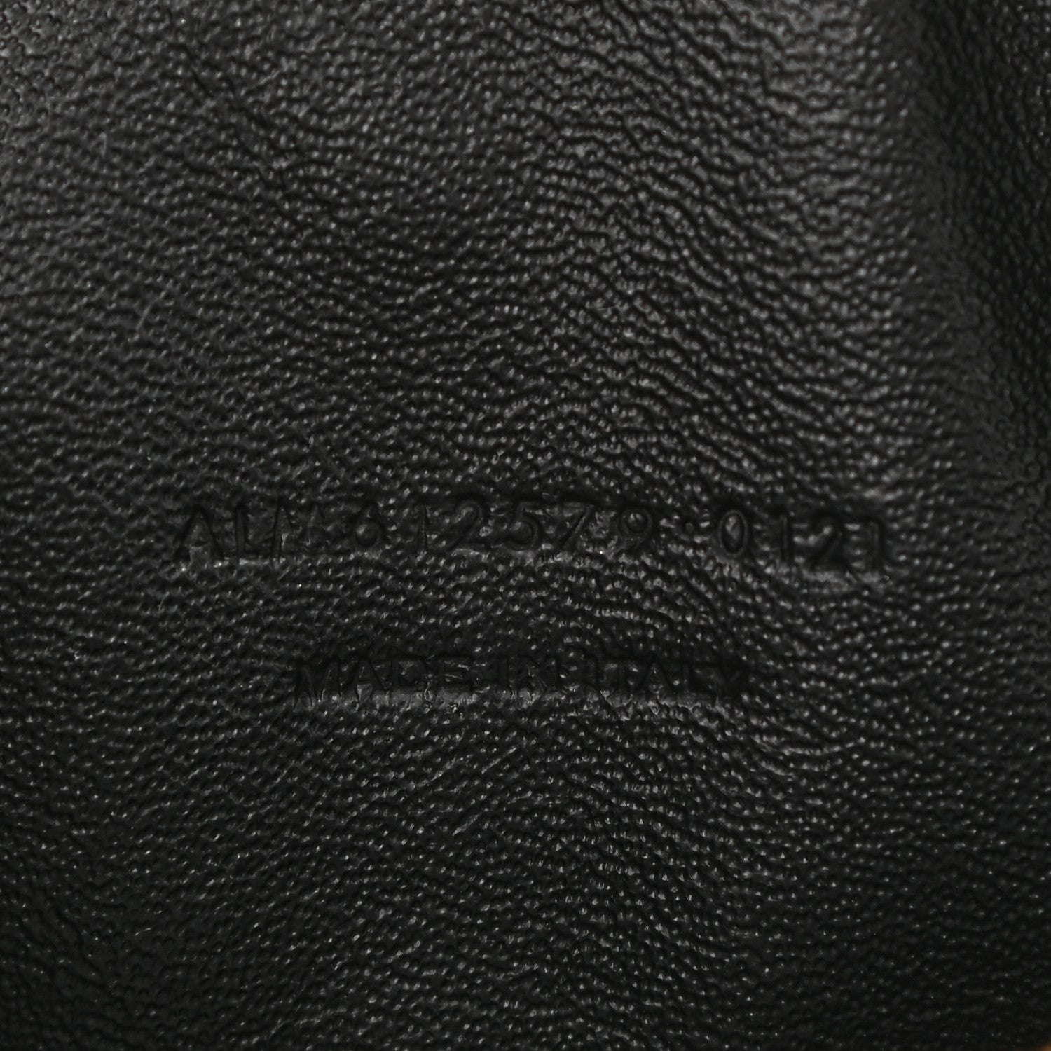 Saint Laurent Grain De Poudre Matelasse Monogram Mini Lou Camera Bag Crema Soft 6 of 10