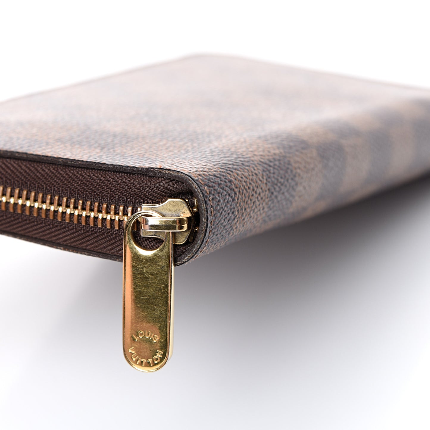 Damier Ebene Zippy Organizer Wallet