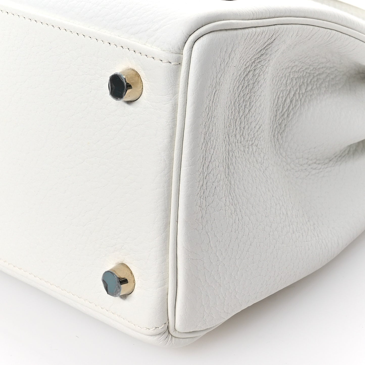 Taurillon Clemence Kelly Retourne 32 White