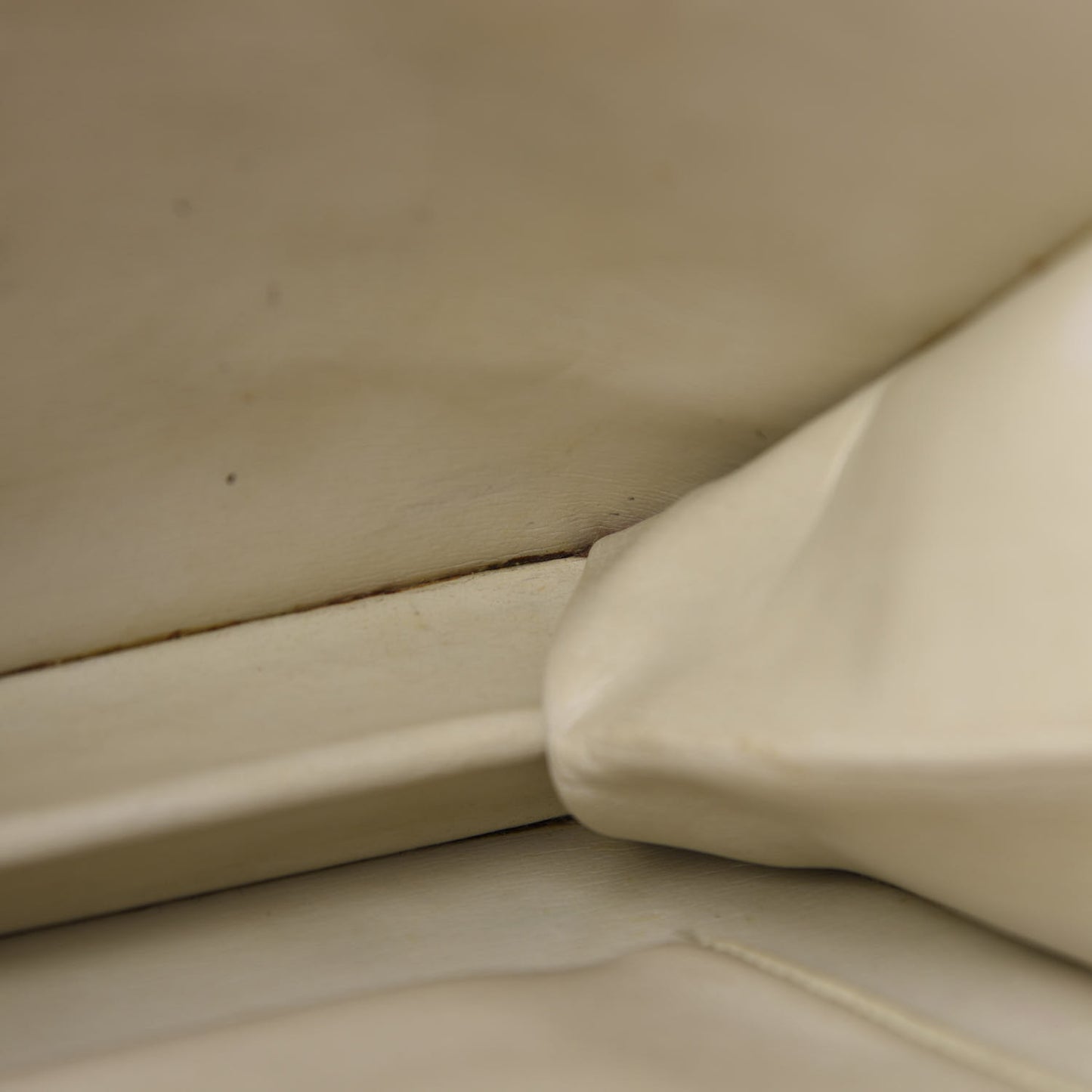 Lambskin Quilted Medium Single Flap Beige