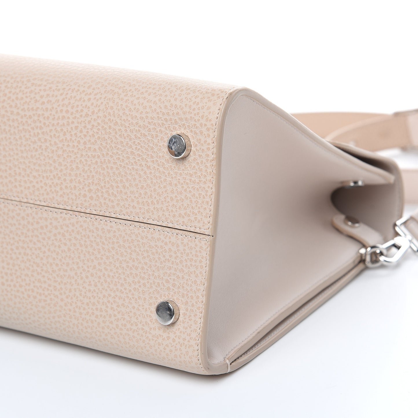 Bullcalf Medium Diorever Flap