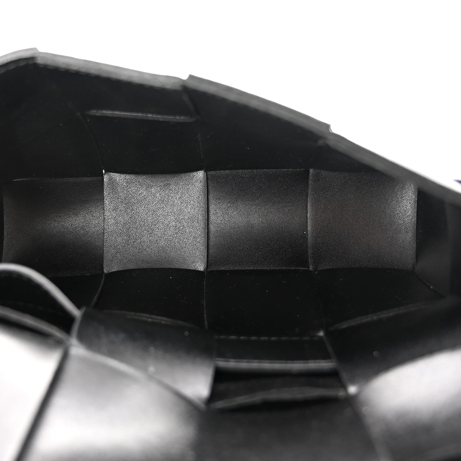 Bottega Veneta Nappa Maxi Intreccio The Belt Cassette Bag Black 5 of 9