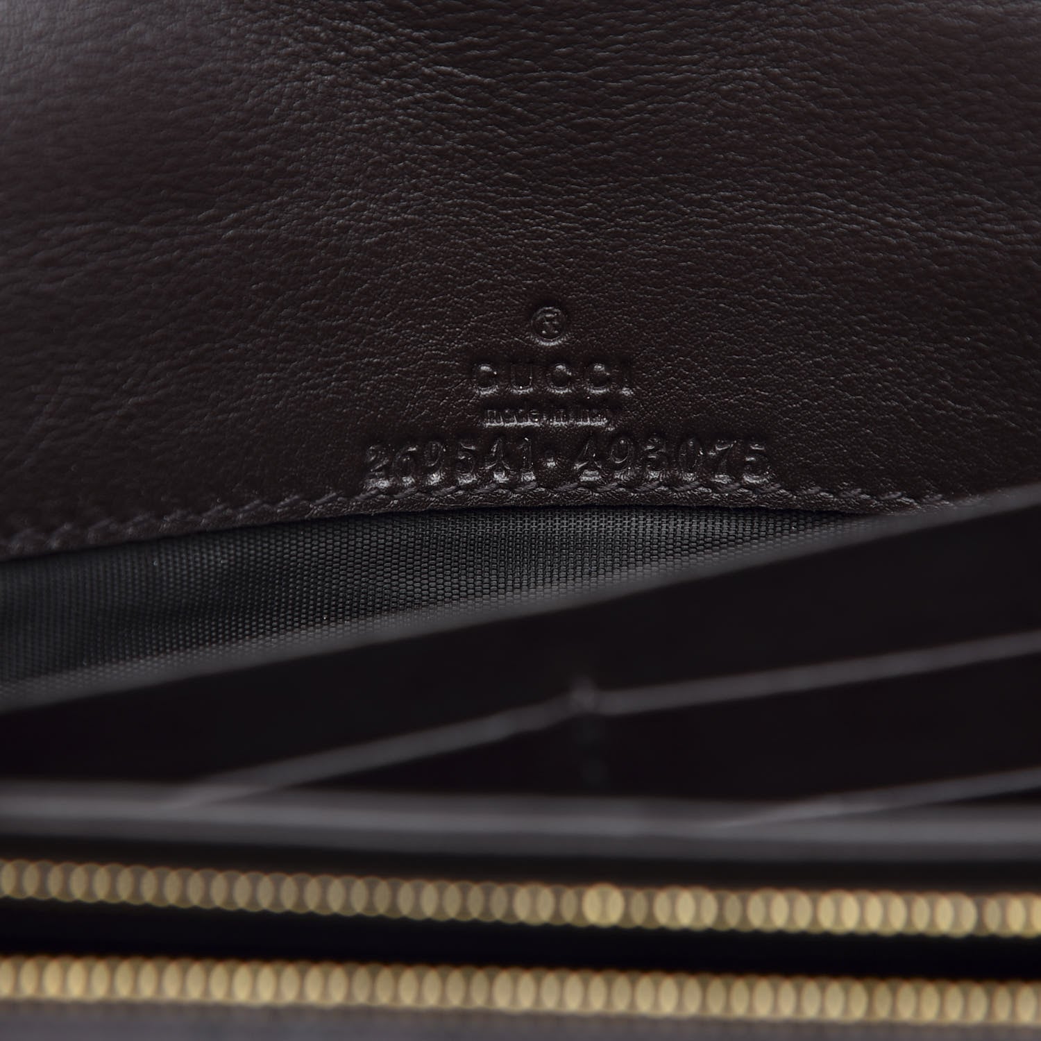 Gucci Guccissima Signature Dice Chain Wallet Chocolate 5 of 8