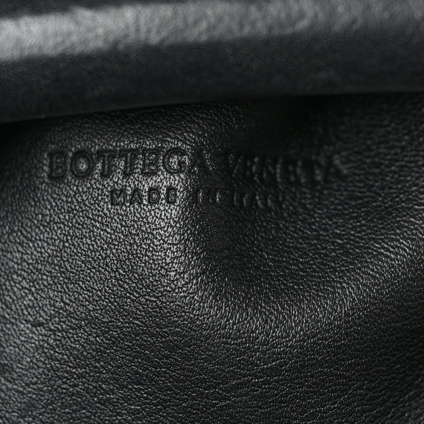 Butter Calfskin The Mini Pouch Black