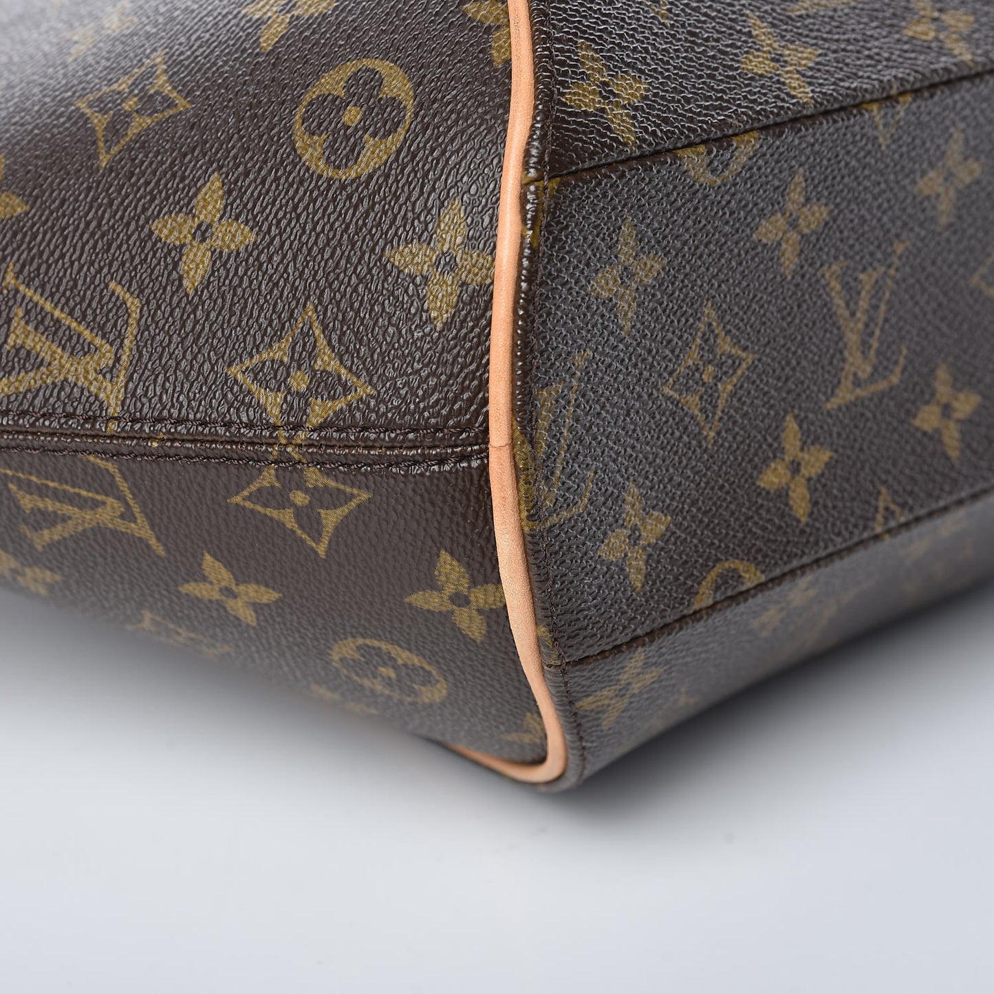 Monogram Ellipse MM