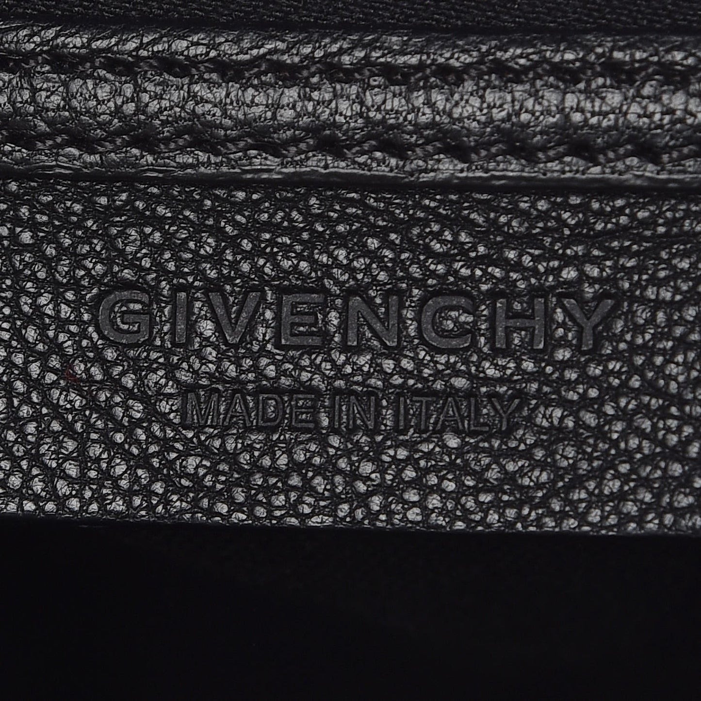 Sugar Goatskin Medium Antigona Black