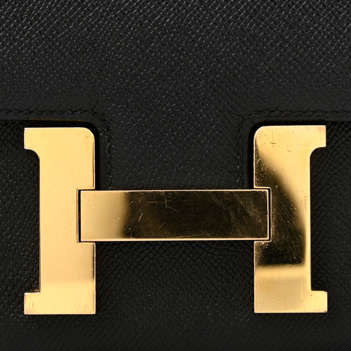 Epsom Constance 24 Black