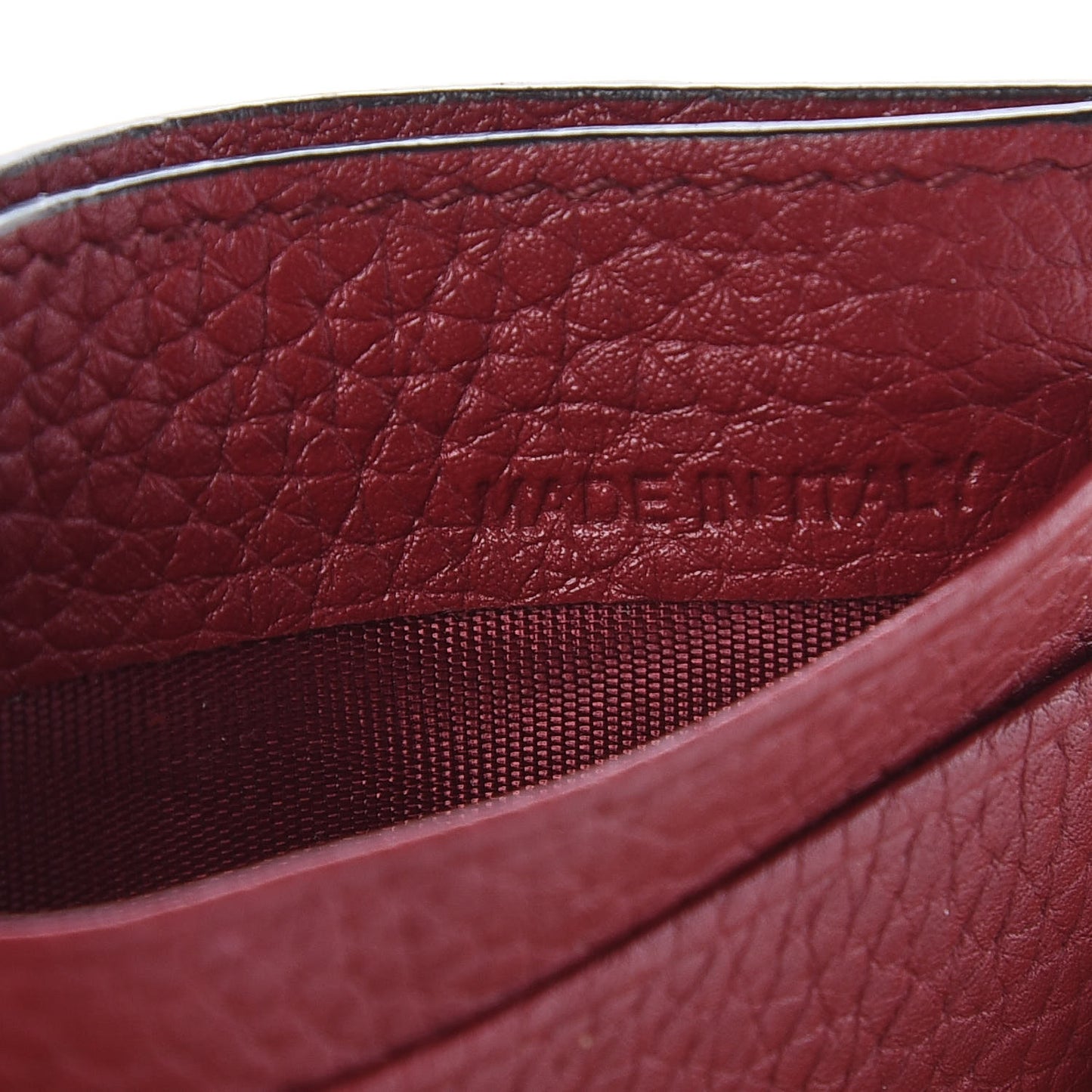Pebbled Calfskin Rockstud Card Holder Burgundy