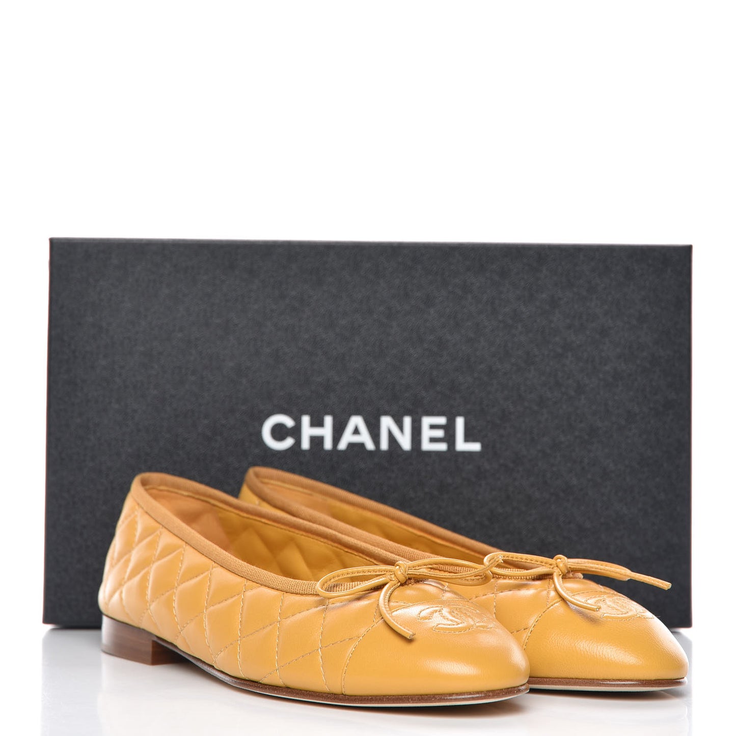 Lambskin Quilted CC Cap Toe Ballerina Flats 37 Yellow