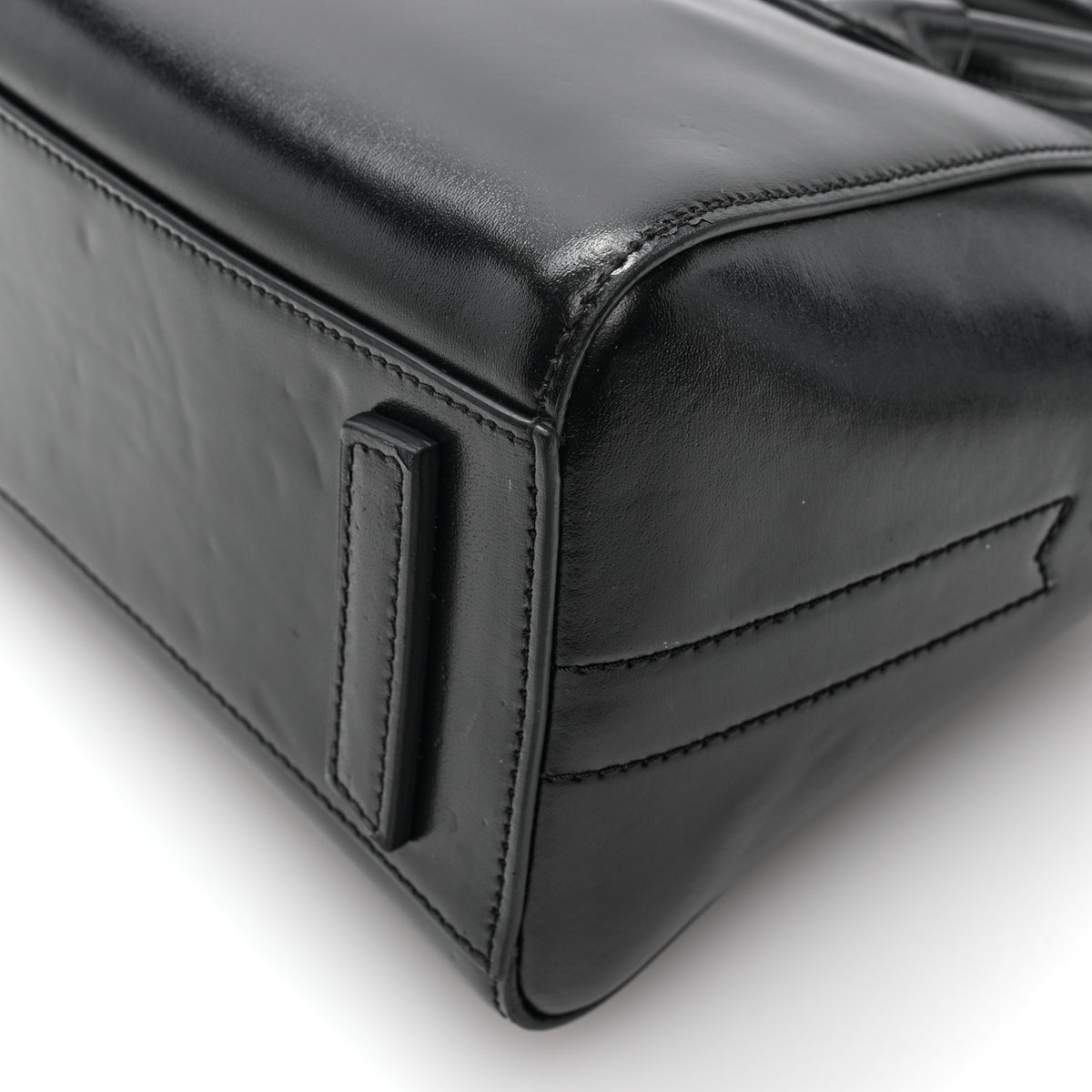 Shiny Lord Calfskin Mini Antigona Black