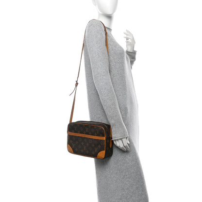 Louis Vuitton Monogram Trocadero 27 2 of 13