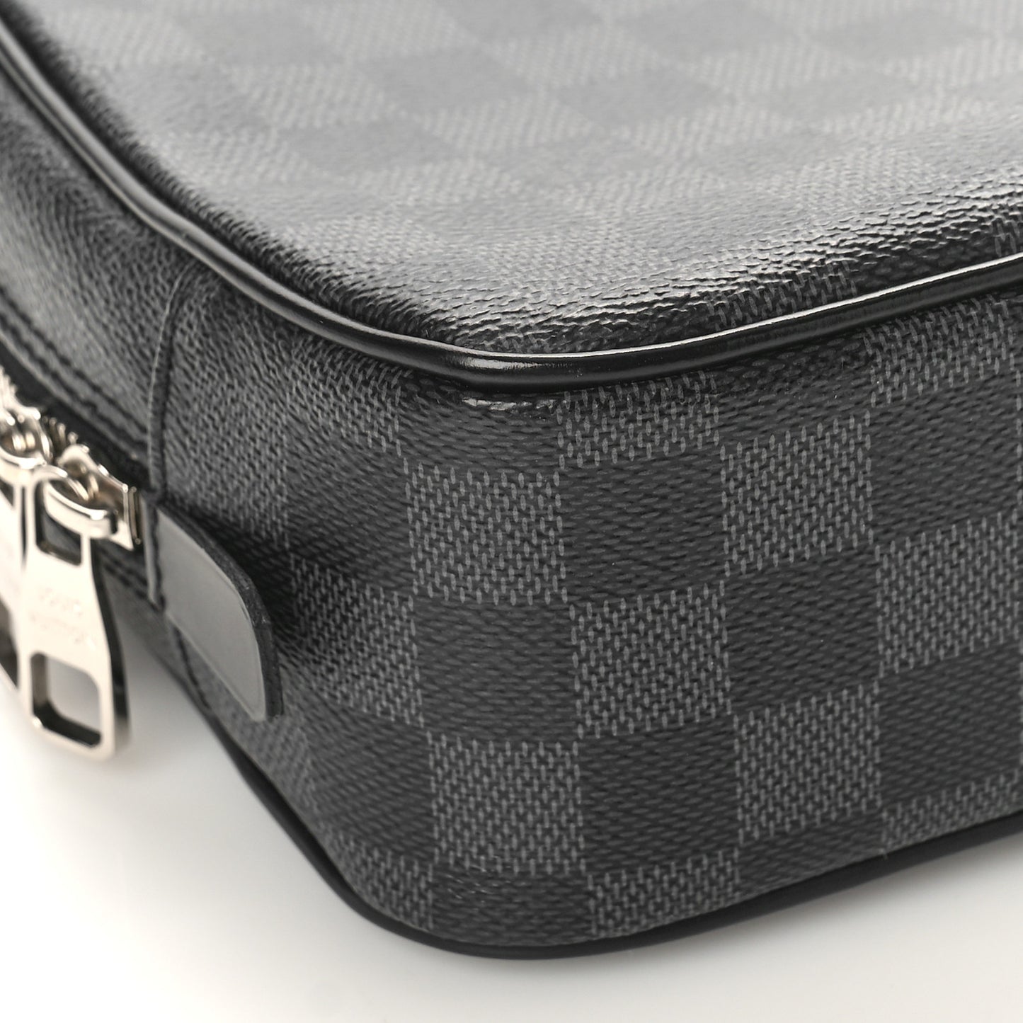 Damier Graphite Toilet Pouch GM