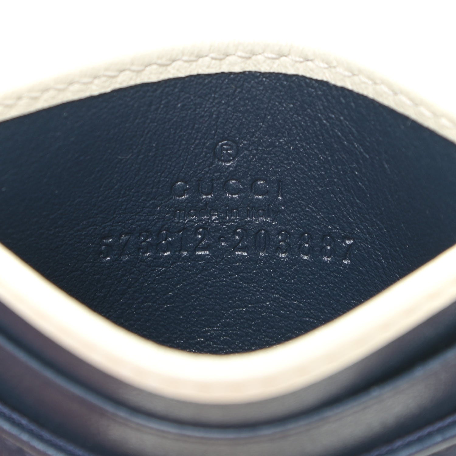Gucci Vintage Effect Calfskin Matelasse Diagonal Torchon GG Marmont Card Holder Blue Agata Mystic White 6 of 10