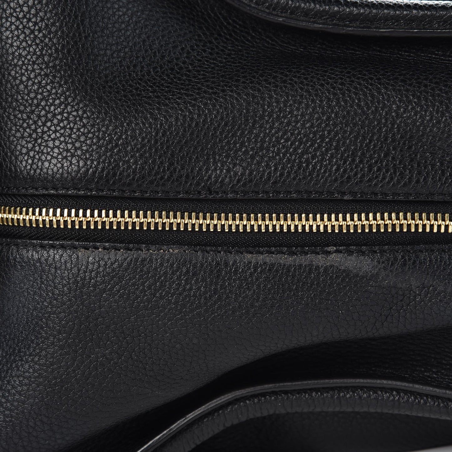 Pebbled Calfskin Large Skull Padlock Zip Around Tote Black