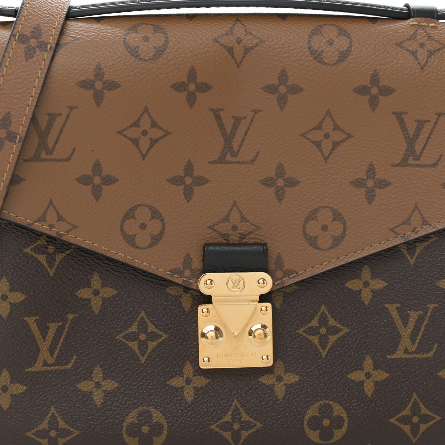 Reverse Monogram Pochette Metis