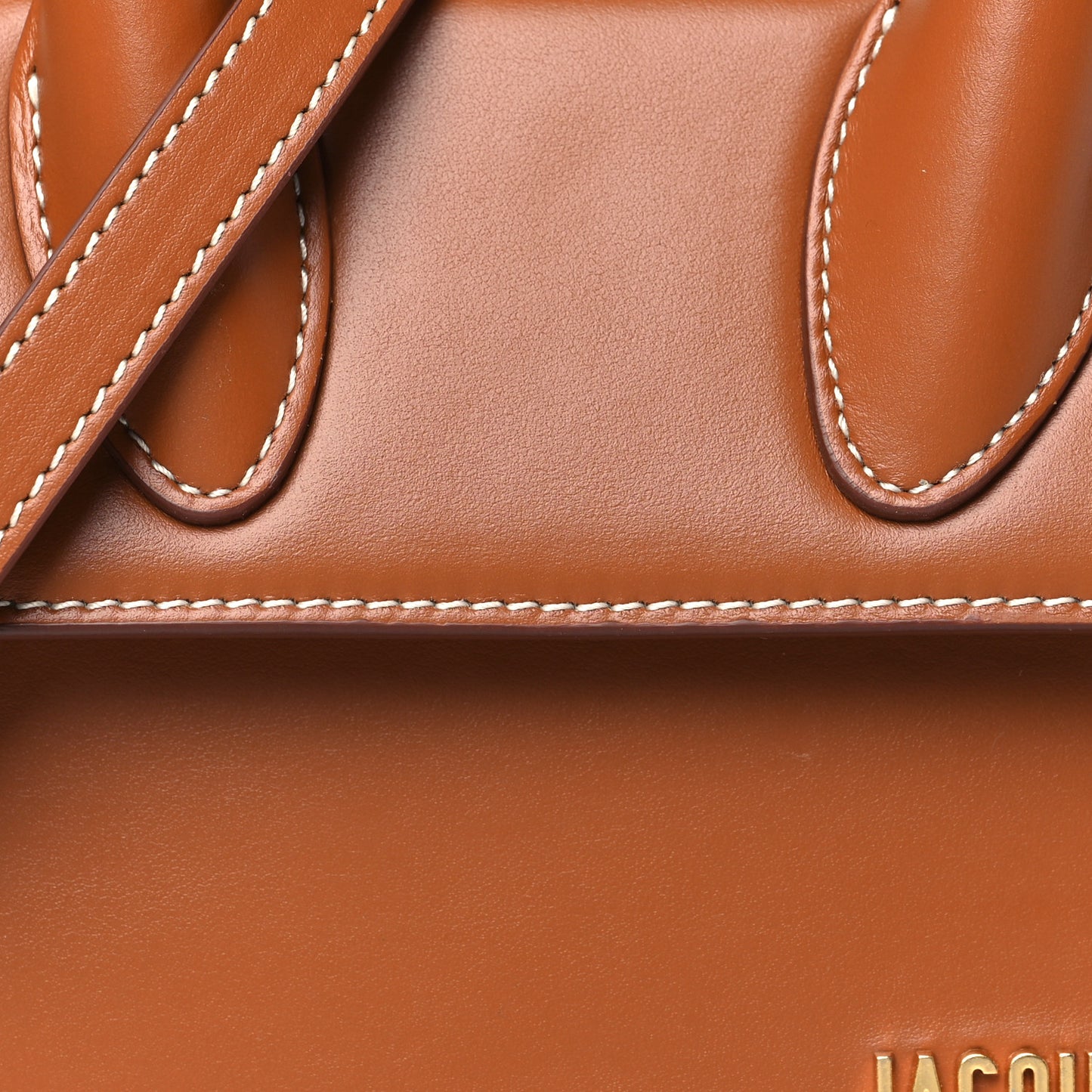 Smooth Calfskin Le Chiquito Moyen Light Brown