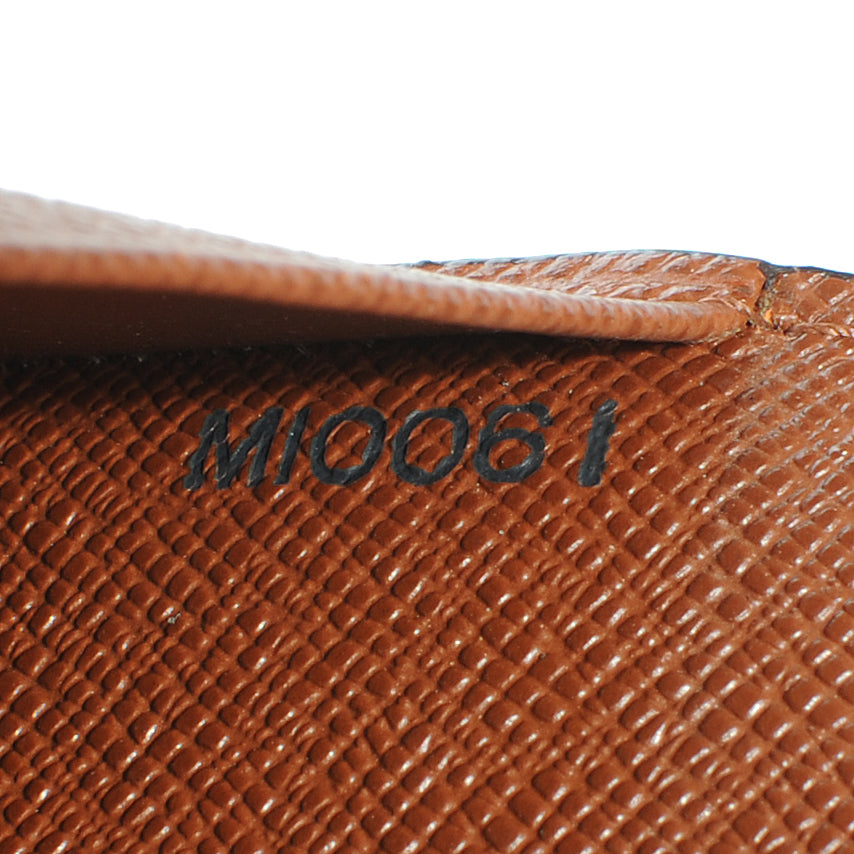 Louis Vuitton Monogram Large Ring Binder 6 of 7