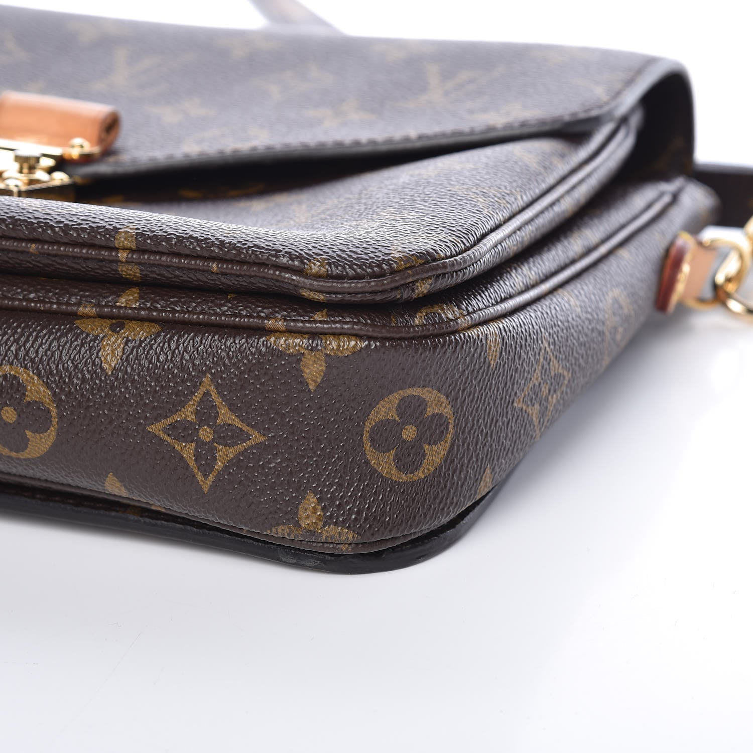 Louis Vuitton Monogram Pochette Metis 9 of 18